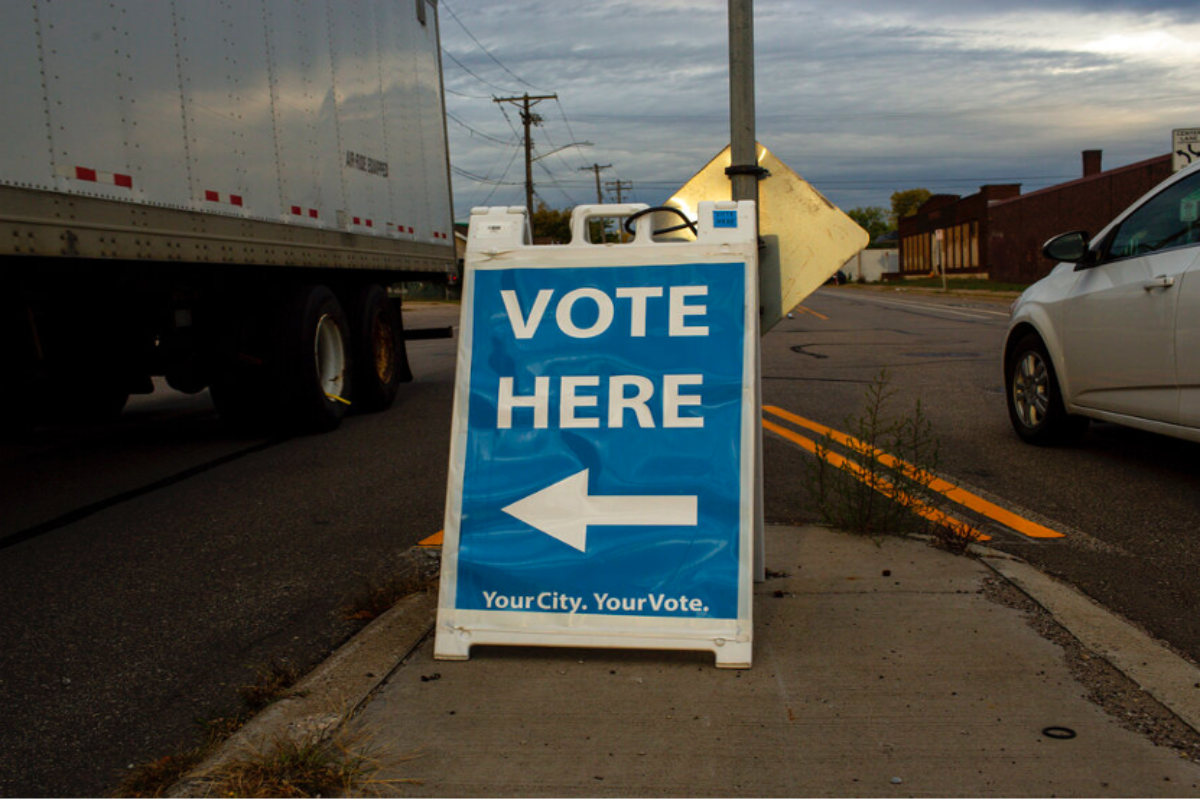 Care About the Economy? Vote Democrat.