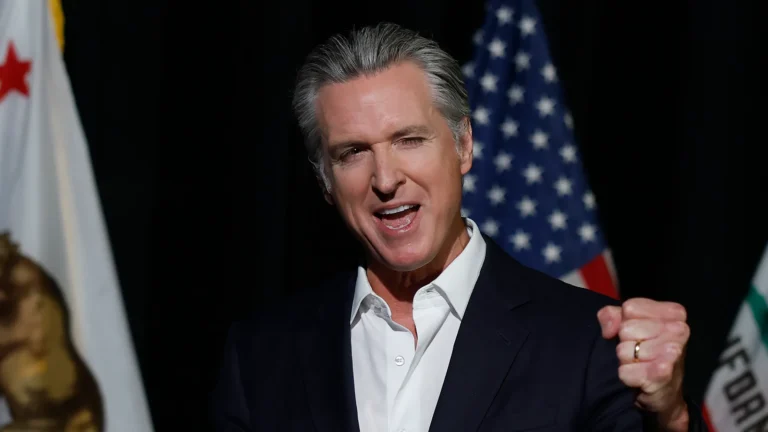 Decency Doesn’t Save Democracy